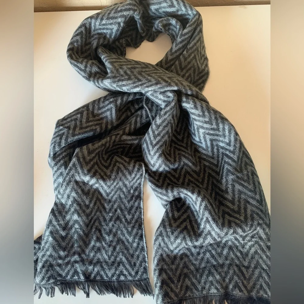 Belle by Kim Gravel Black & Gray Animal Print Wrap/Scarf